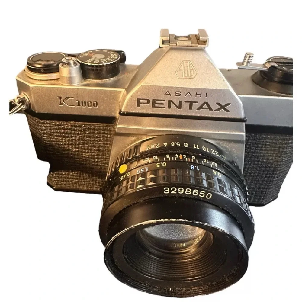 PENTAX ASAHI K1000 35MM Film SLR CAMERA WITH 1:2 50MM LENS Strap Manual WORKING